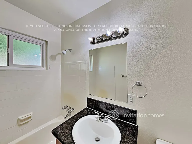 2501 Cordova Ln — Photo 14