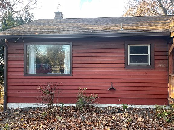 2nd image of 218 Crestview Dr