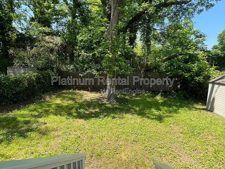 1135 Coleman St SW — Photo 38