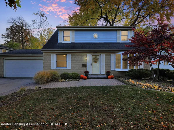 2712 Montego Dr, Lansing, MI 48912