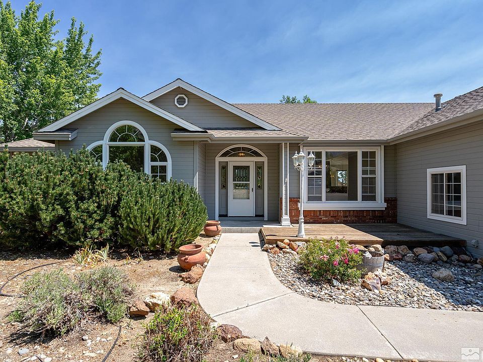 ピーチ⑧ 238 Peach Ct, Gardnerville, NV 89460 | Zillow