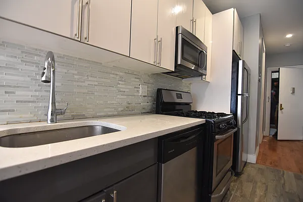 Rented by Bohemia Realty Group | media 15