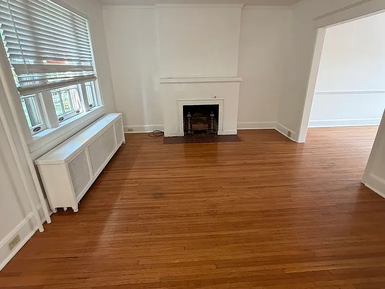 1512 Cleveland Ave — Photo 2