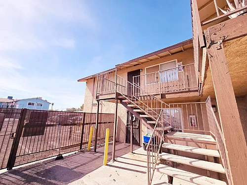 4360 Twin View Cir #3 Photo 1