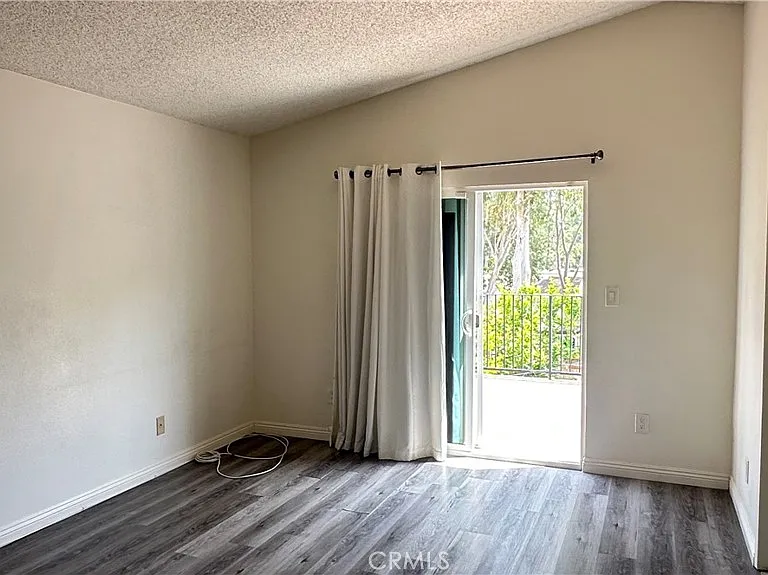 19178 Bel Air Dr — Photo 16