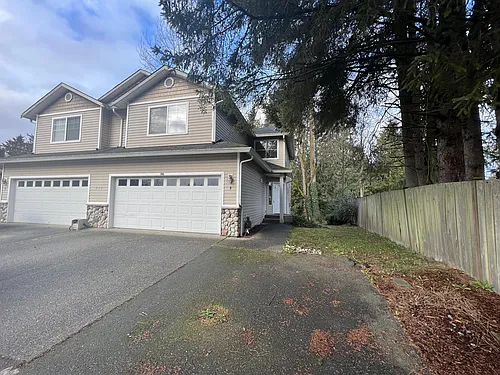 414 91st Ave SE #B Photo 1