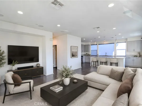 809 N Dalton Ave Unit 104, Azusa, CA 91702