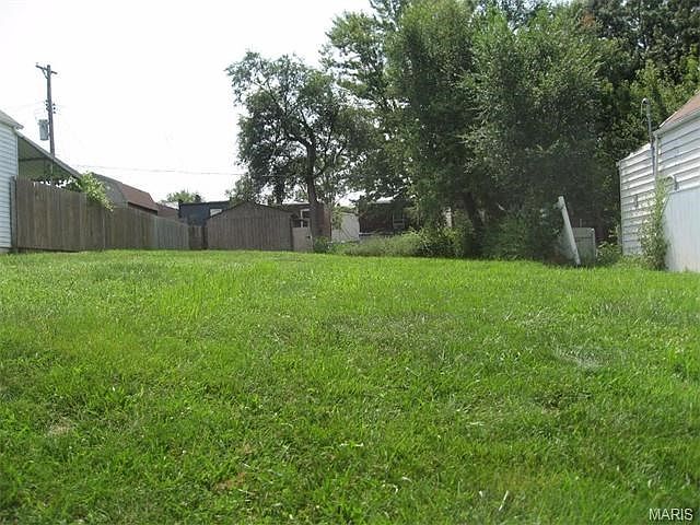 2nd image of 4344 Humphrey St
