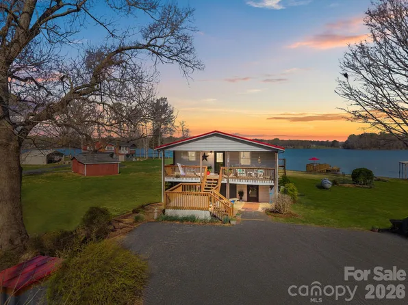 420 Sportsman Dr, Salisbury, NC 28146