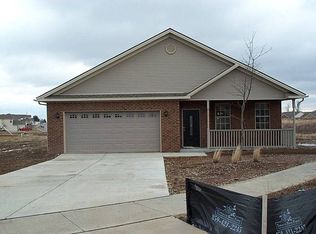 2100 Polk Ln, Lexington, KY 40511