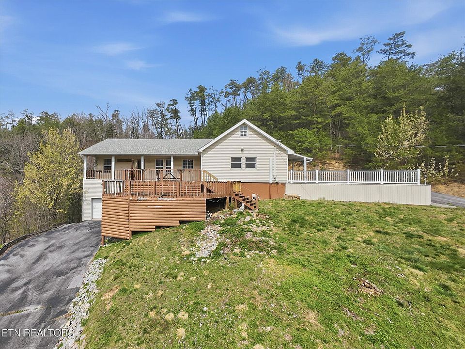 1st image of 1502 Valley Cove Way