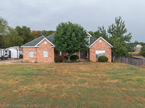 3201 Rosewood Ln, Van Buren, AR 72956