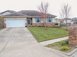 520 E Katie Dr, Springfield, MO 65803