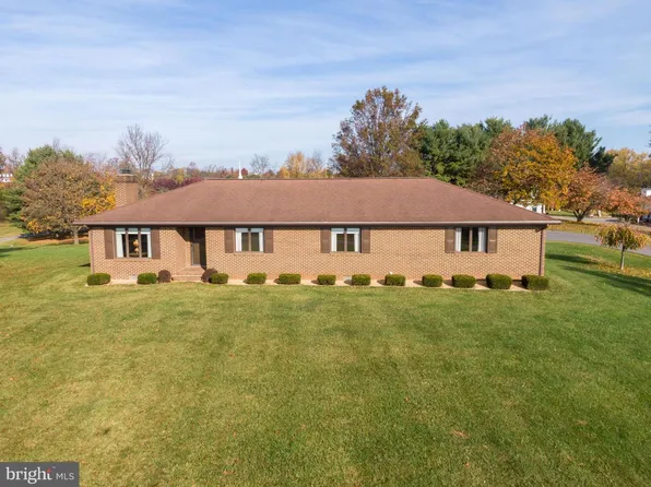 2884 Middle Rd, Winchester, VA 22602