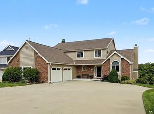 4308 Wimbledon Dr, Lawrence, KS 66047
