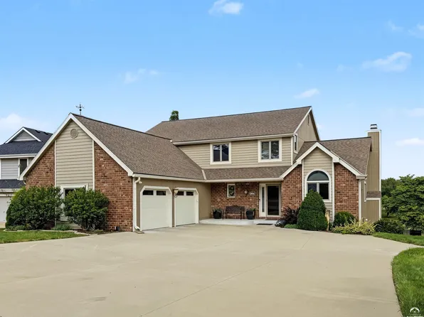 4308 Wimbledon Dr, Lawrence, KS 66047