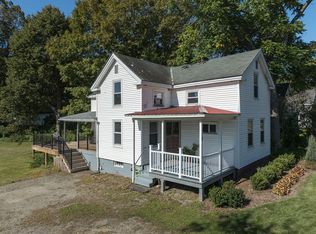 3 Williams St, Williamsburg, MA 01096