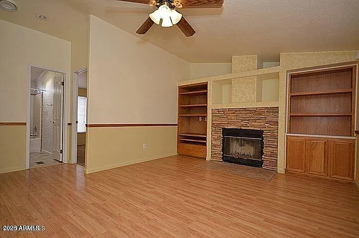 3 bed, 2.0 bath, 1792 sqft, $2,900 — Photo 3