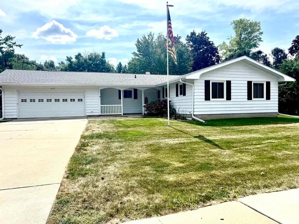 635 13th Ave N, Clinton, IA 52732