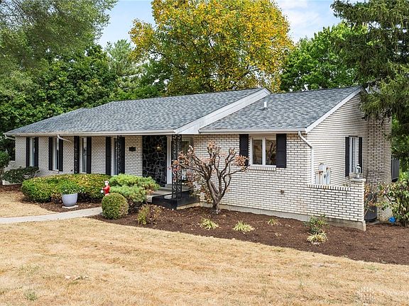 2nd image of 1334 Carlin Ct
