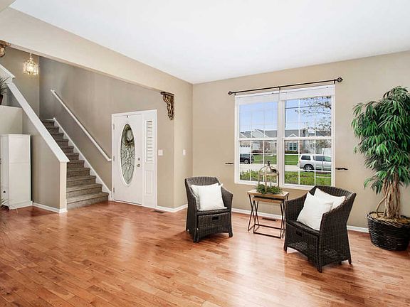 4th image of 1717 Wintercrest Ct