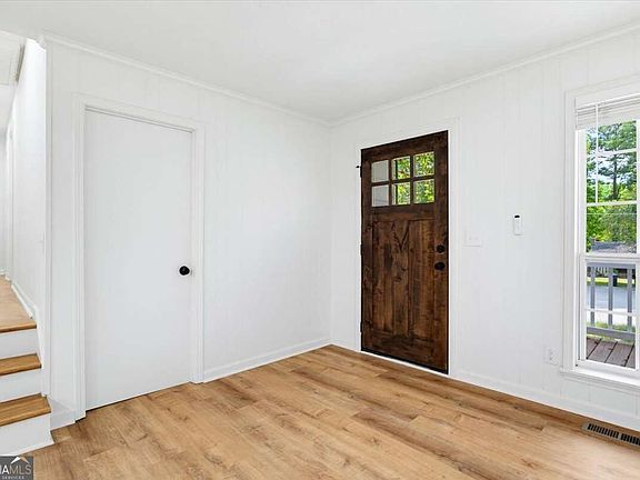 3rd image of 784 Hardy Way
