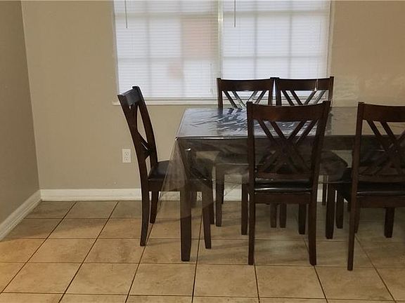 4th image of 1012 Alta Vista Dr
