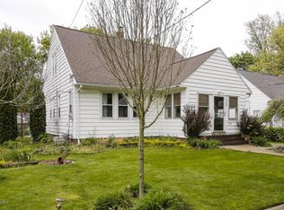 1121 Homecrest Ave, Kalamazoo, MI 49001