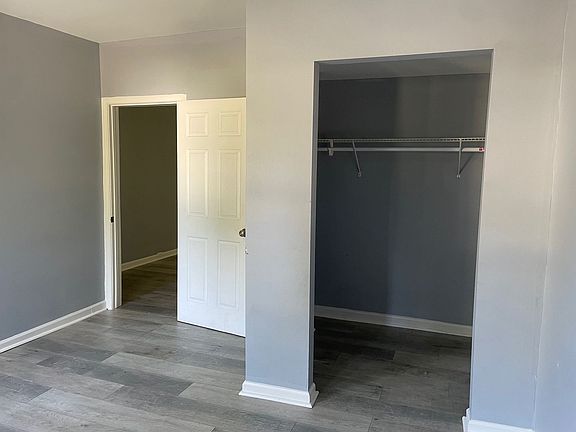 4th image of 423-425 Hill St #429