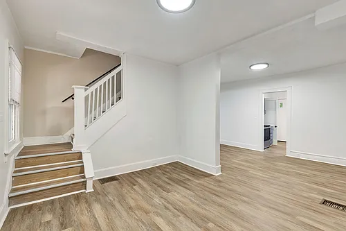 2231 Flora St Photo 1
