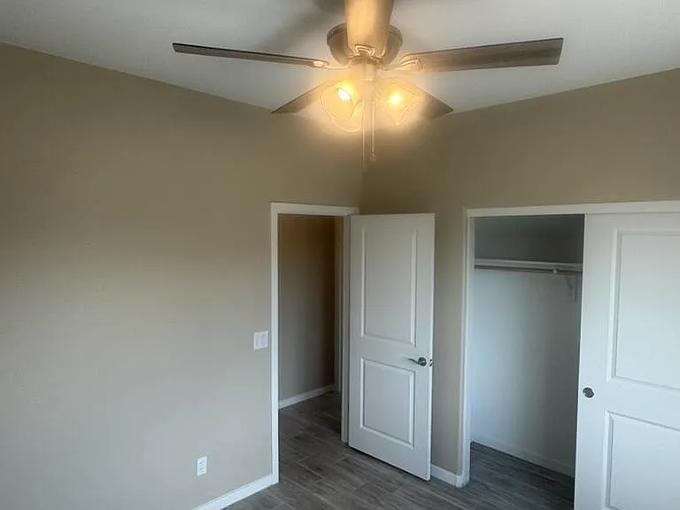 15235 S Country Club Dr — Photo 9