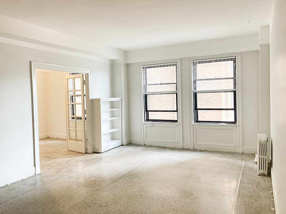 1st image of 8905 E Jefferson Ave #1-504