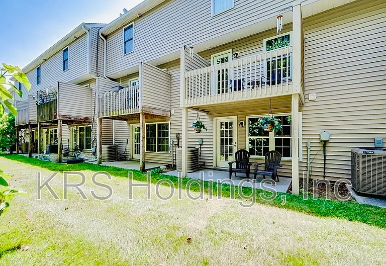 136 Old Tavern Cir — Photo 16