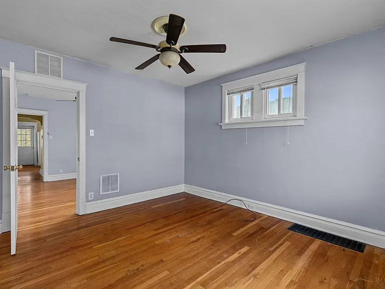 2118 Geyer Ave #1 — Photo 1