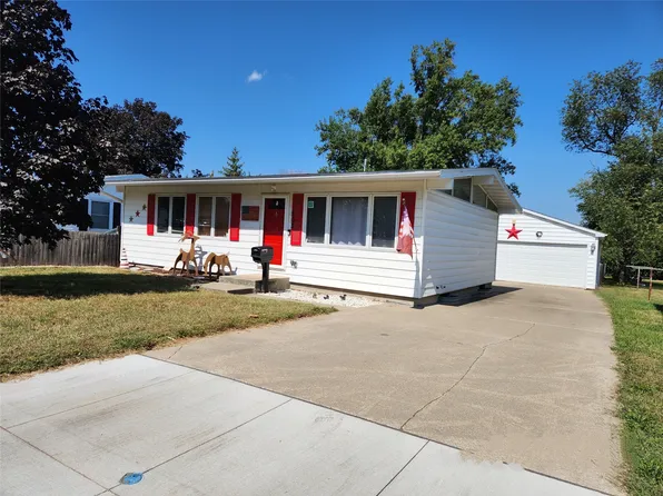 503 W South St, Marshalltown, IA 50158