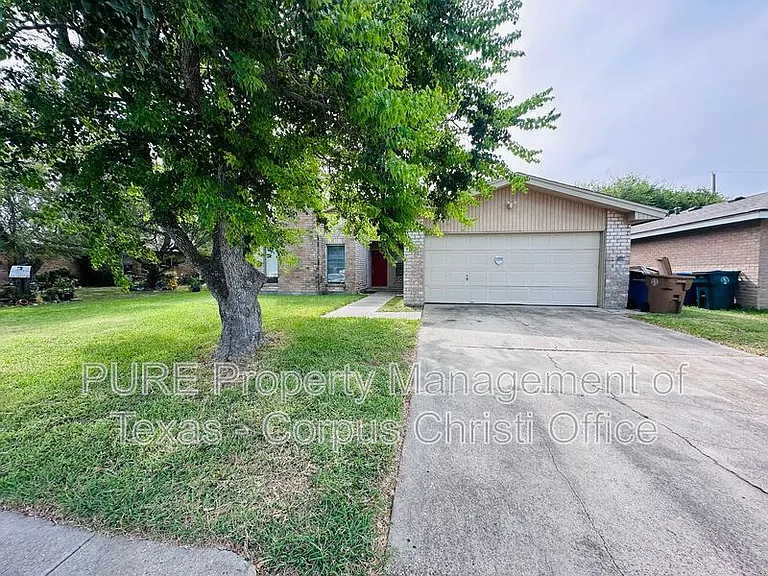 2025 Blue Angel St — Photo 1