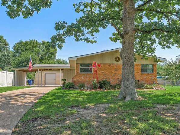 9469 Poinsetta Dr, Shreveport, LA 71118