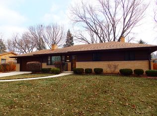 761 Deborah Ave, Elgin, IL 60123