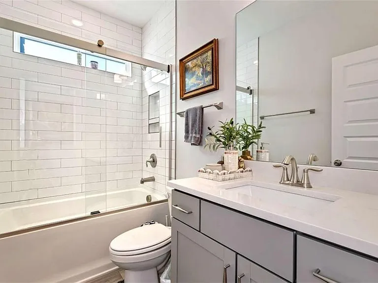 6968 Manchester Dr — Photo 18