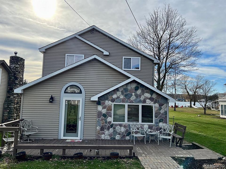 2452 Allen Rd, Ortonville, MI 48462 Zillow