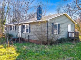 1450 Old Hollow Rd, Winston Salem, NC 27105