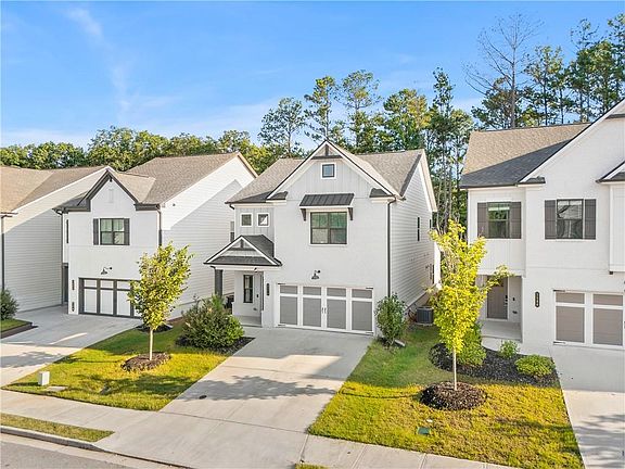 3rd image of 3576 Cavell Ct