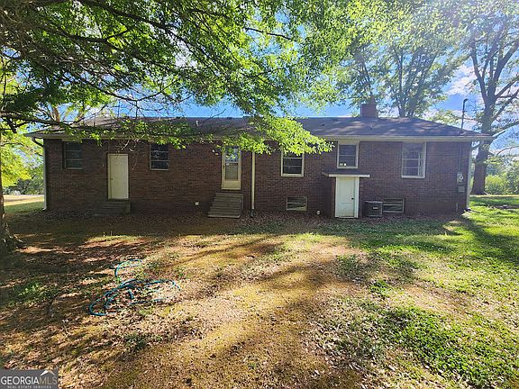 3rd image of 591 Welcome Rd