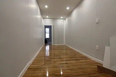 Rented by Lucky Apt Inc