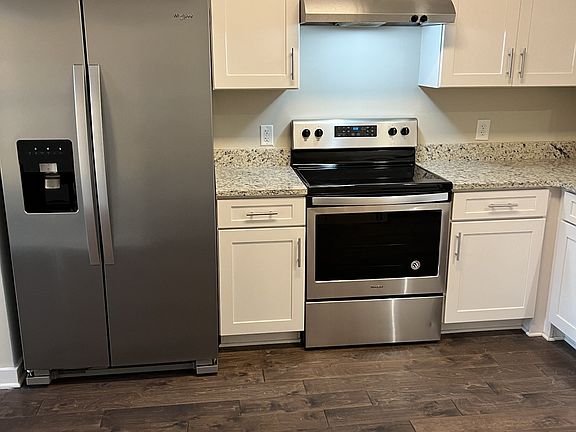3rd image of 1319 W Main St #305