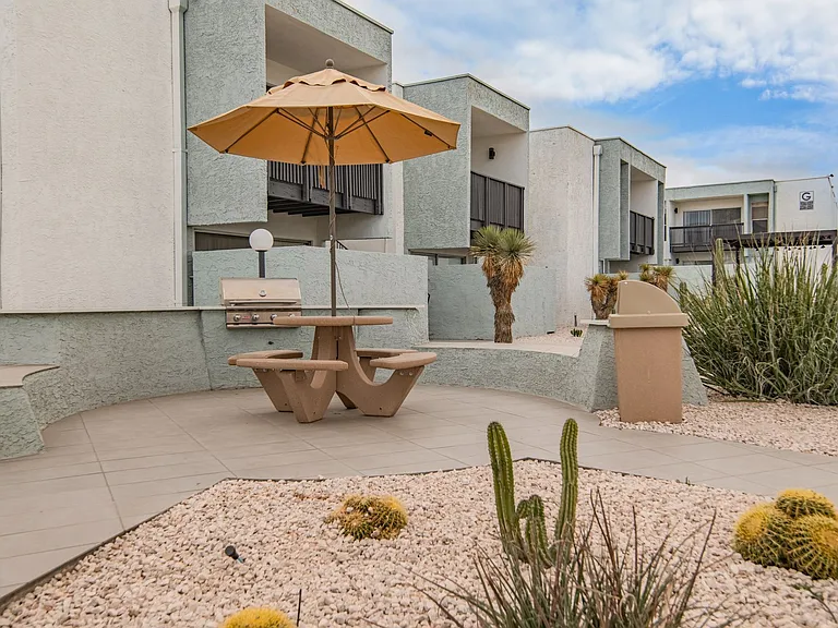 Echo Luxury Apartments — Photo 36