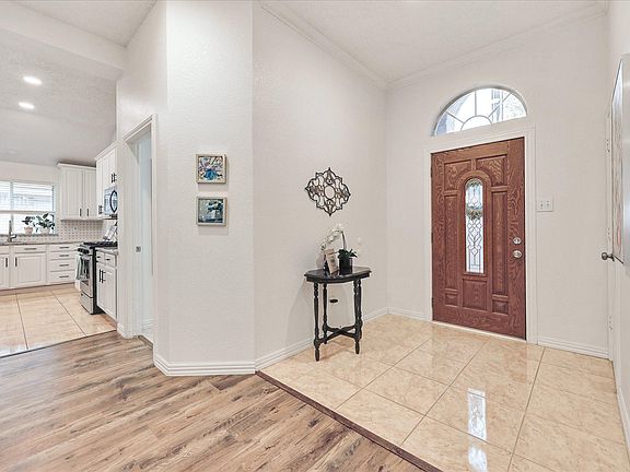 2nd image of 5149 Chessie Cir