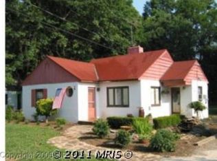 2812 Woodlawn Trl, Alexandria, VA 22306
