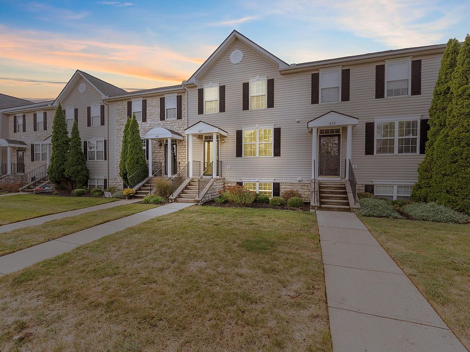 1st image of 427 S Miller Dr