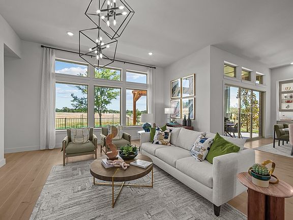 The Memphis - Family Room